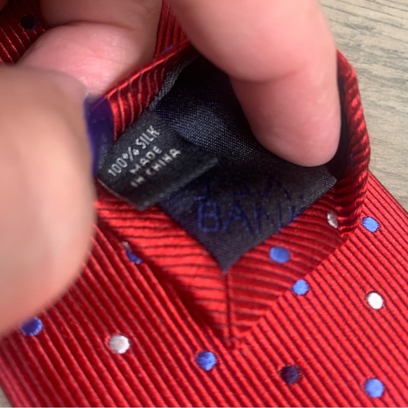 Jos A. Bank 100% Silk Traveler Stain Resistant Collection Bundle of ties - Picture 14 of 16